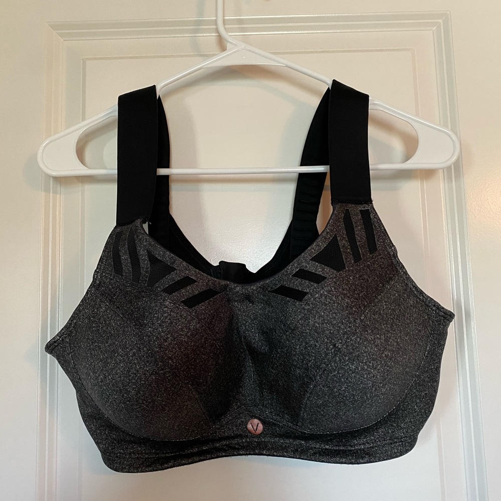Livi active sports bra 40D